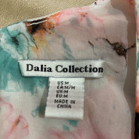 Floral sleeveless blouse - Picture 3 of 6